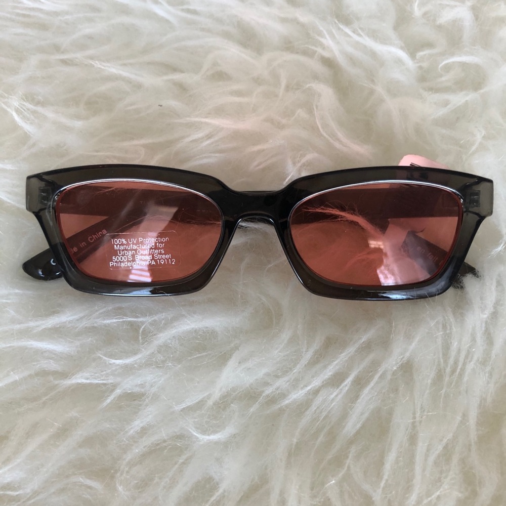 NWT Black Rectangle Framed Sunglasses